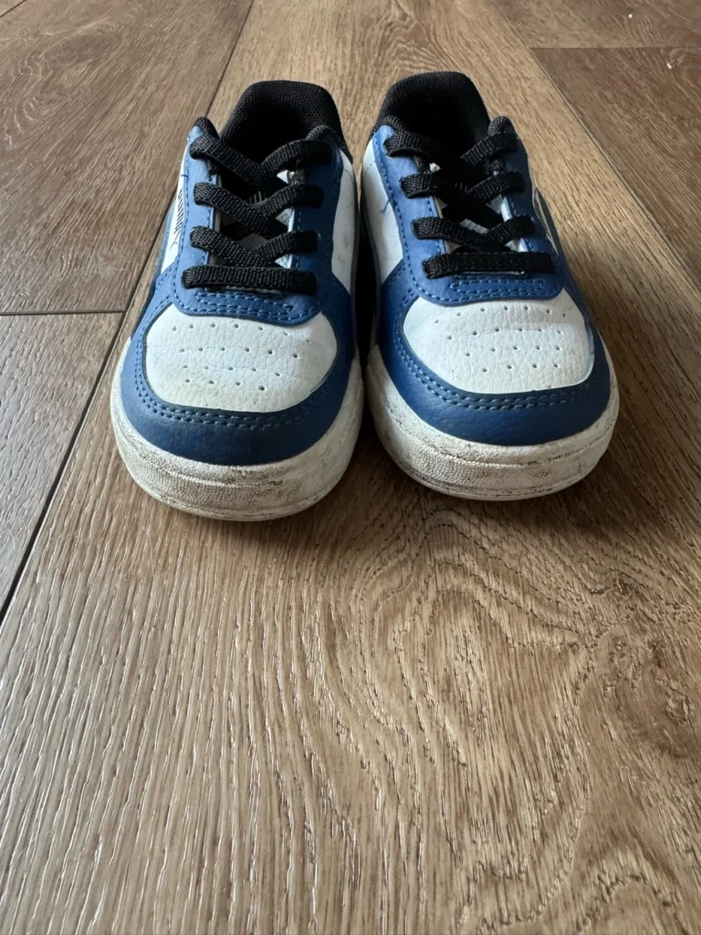 Puma Kids Navy Blue and White Low-Top Sneakers
